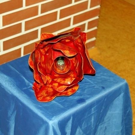 32. Tischlampe "Rose"