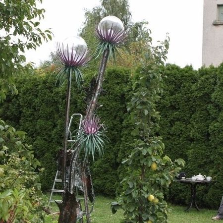 39. Gartenleuchte "Distel"