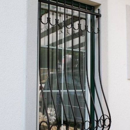 20. Schmiedeeisenfenstergitter